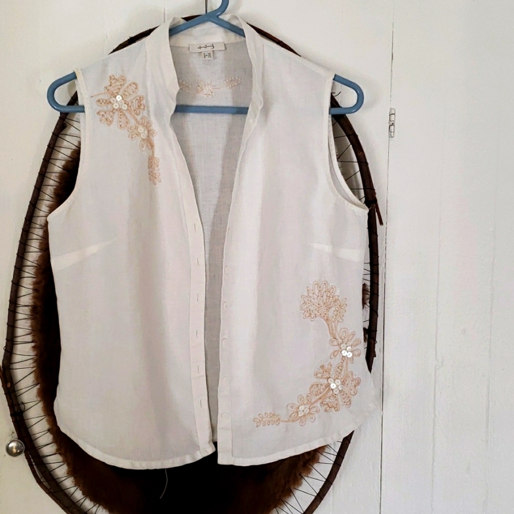 Ladies linen vest